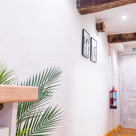 Carolina By Gaiarooms * León