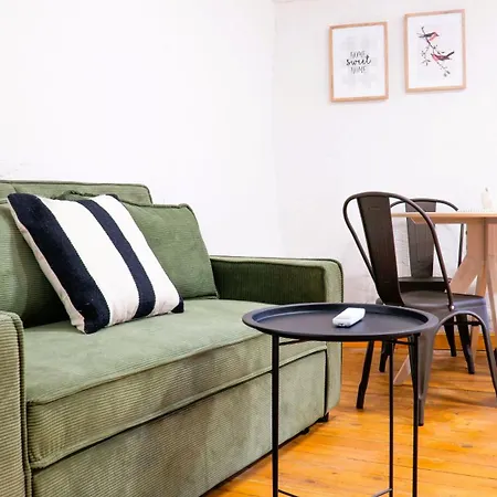 Apartment Carolina By Gaiarooms Leon